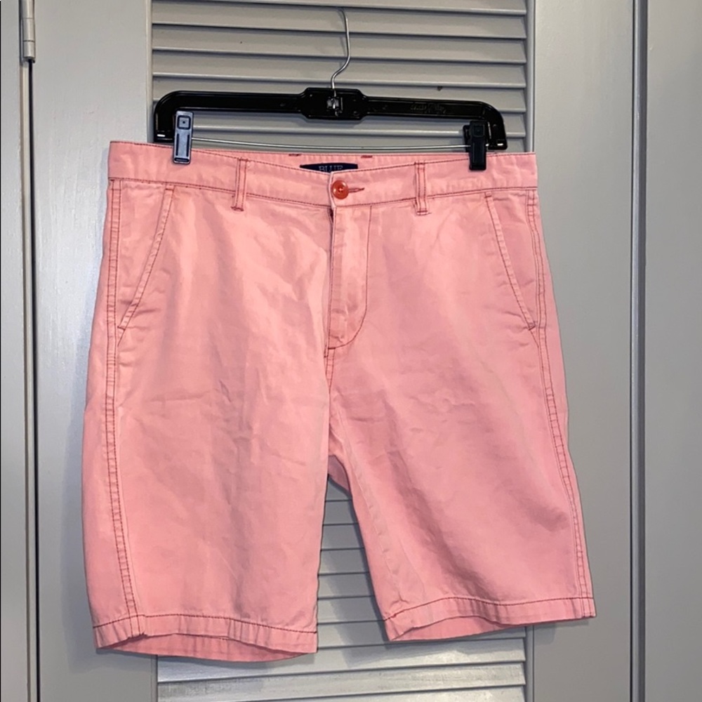 Men’s Salmon shorts from SAKS sz31